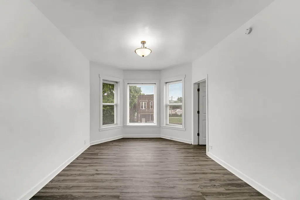 5744 South Green Street Chicago IL 60621