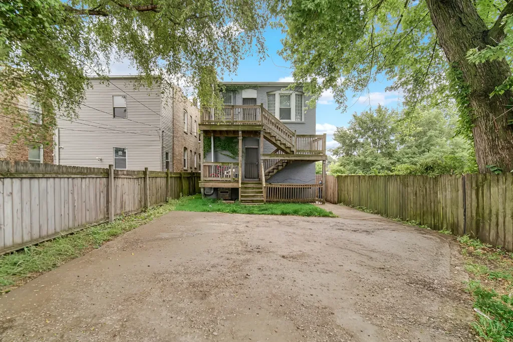 5744 South Green Street Chicago IL 60621