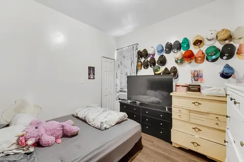 5744 South Green Street Chicago IL 60621