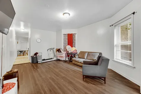 5744 South Green Street Chicago IL 60621