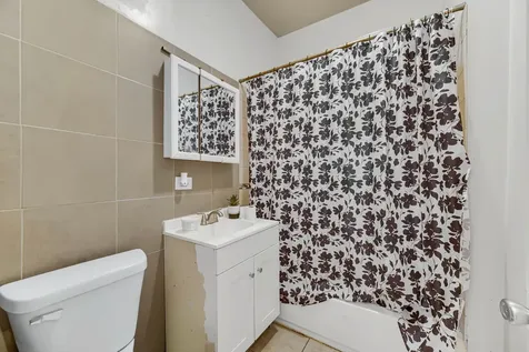5744 South Green Street Chicago IL 60621
