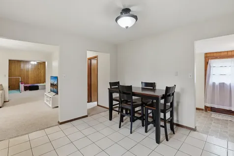 403 South Street Crescent City IL 60928