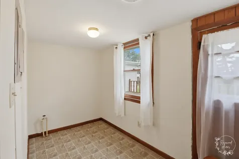 403 South Street Crescent City IL 60928