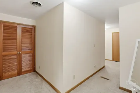403 South Street Crescent City IL 60928
