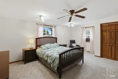 403 South Street Crescent City IL 60928