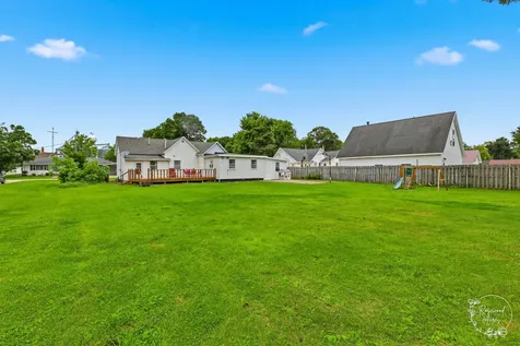403 South Street Crescent City IL 60928
