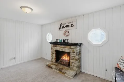 403 South Street Crescent City IL 60928