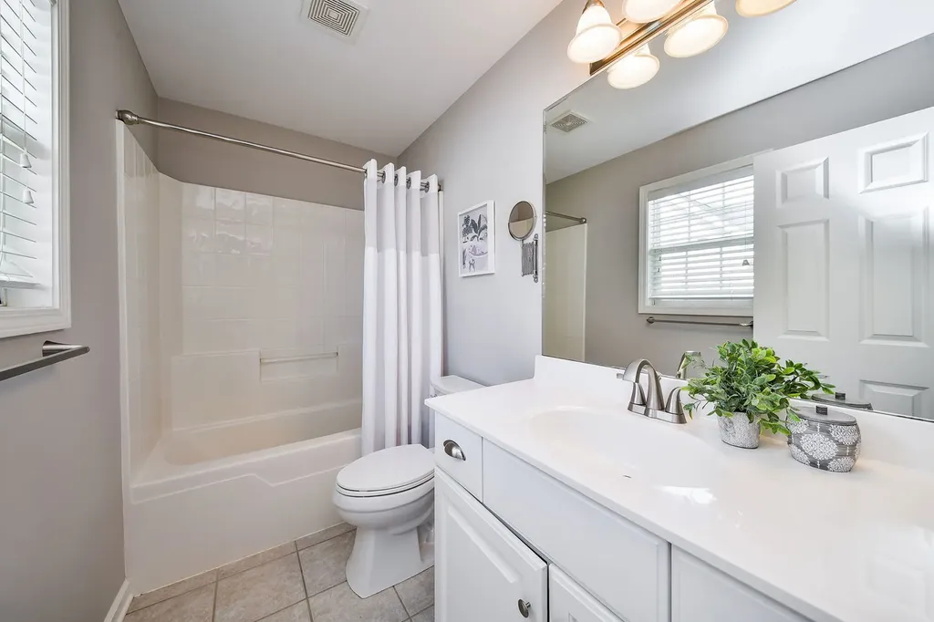 834 Shandrew Drive Naperville IL 60540