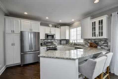 834 Shandrew Drive Naperville IL 60540