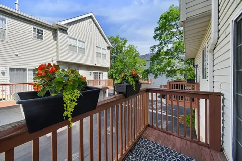 834 Shandrew Drive Naperville IL 60540