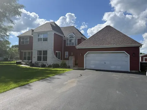 940 Beaver Pond Drive Marengo IL 60152