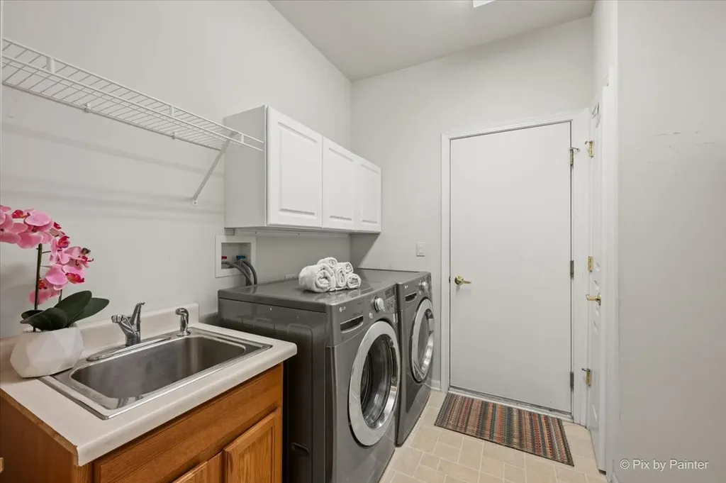 13215 Oakwood Avenue Huntley IL 60142