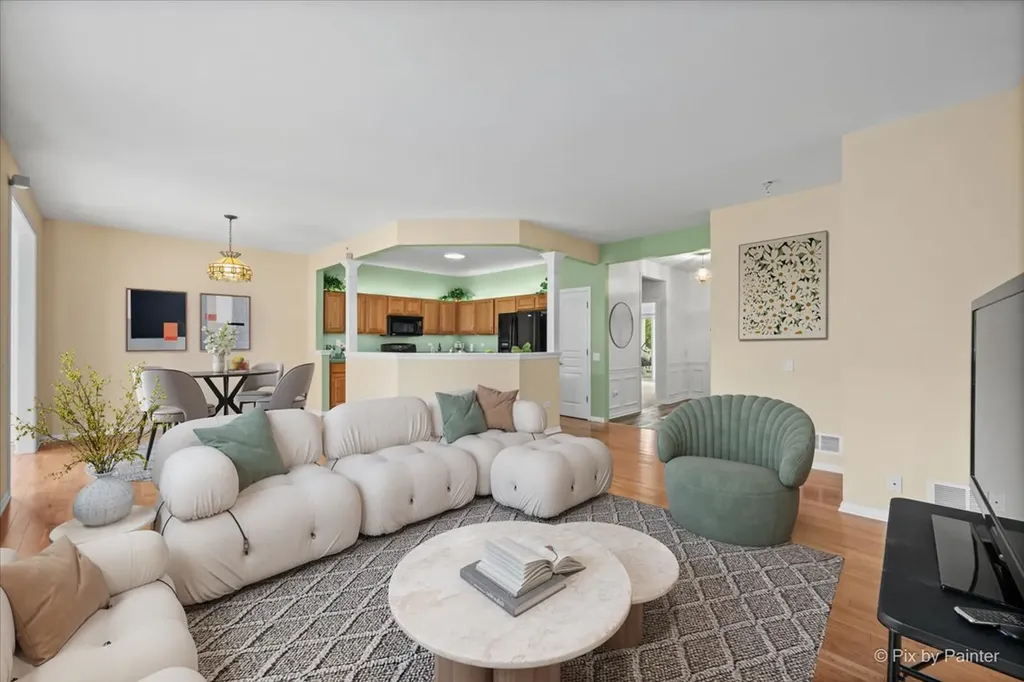 13215 Oakwood Avenue Huntley IL 60142