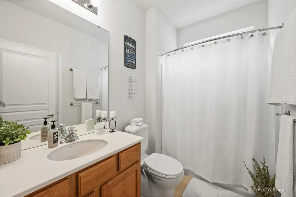 13215 Oakwood Avenue Huntley IL 60142