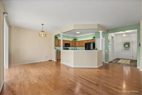 13215 Oakwood Avenue Huntley IL 60142