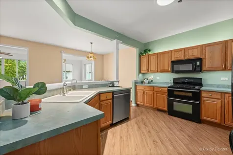 13215 Oakwood Avenue Huntley IL 60142