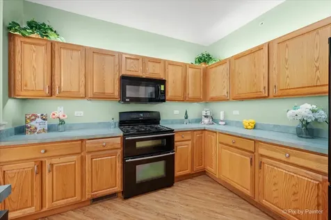 13215 Oakwood Avenue Huntley IL 60142