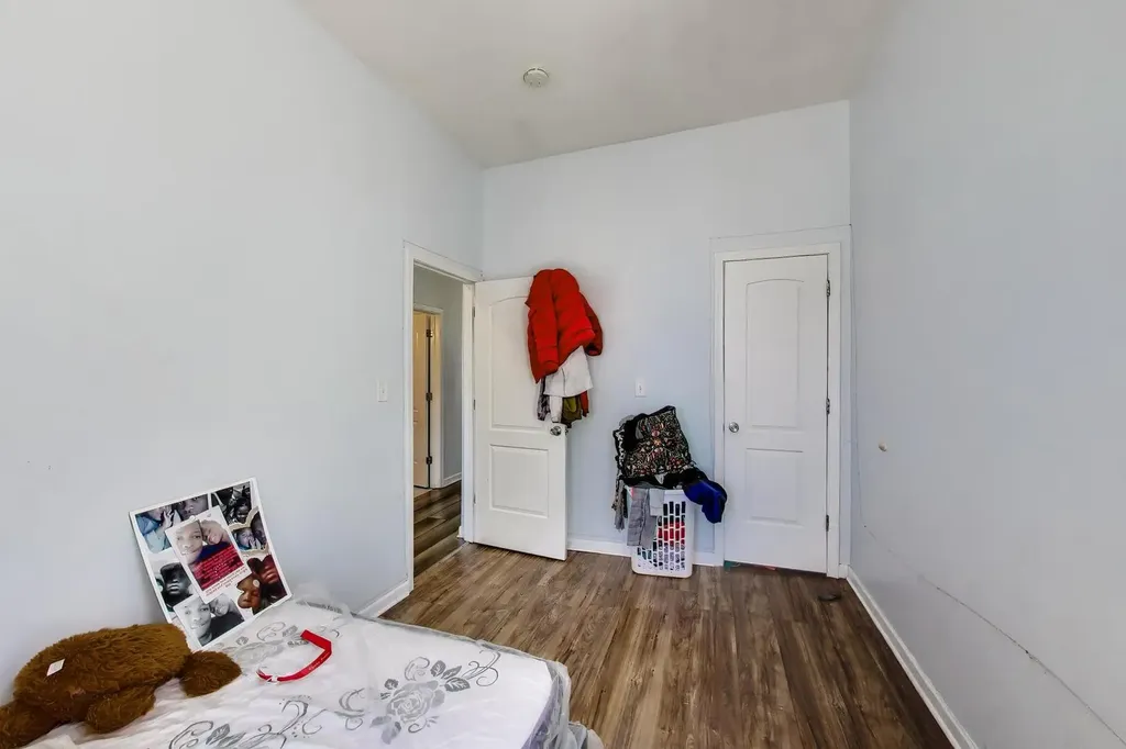 1418 South Saint Louis Avenue Chicago IL 60623