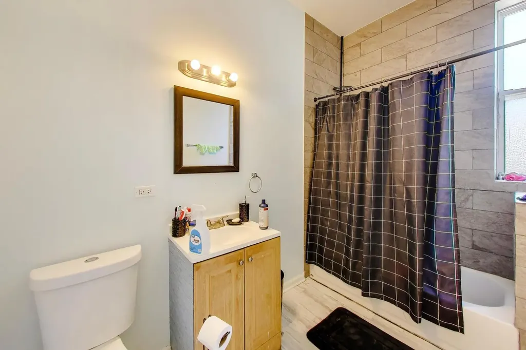 1418 South Saint Louis Avenue Chicago IL 60623