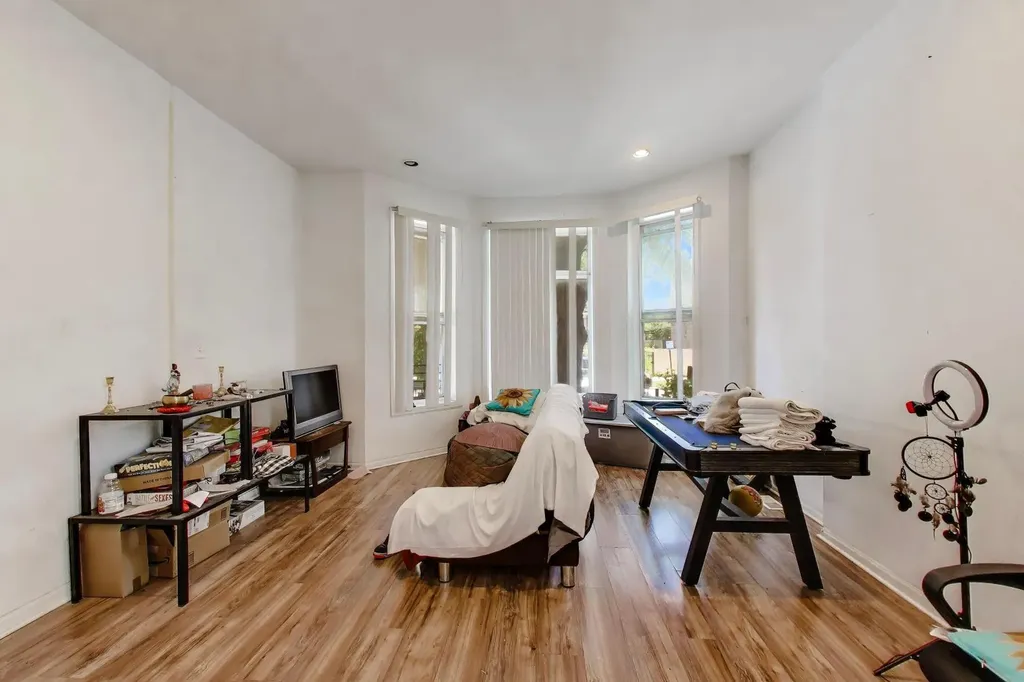 1418 South Saint Louis Avenue Chicago IL 60623