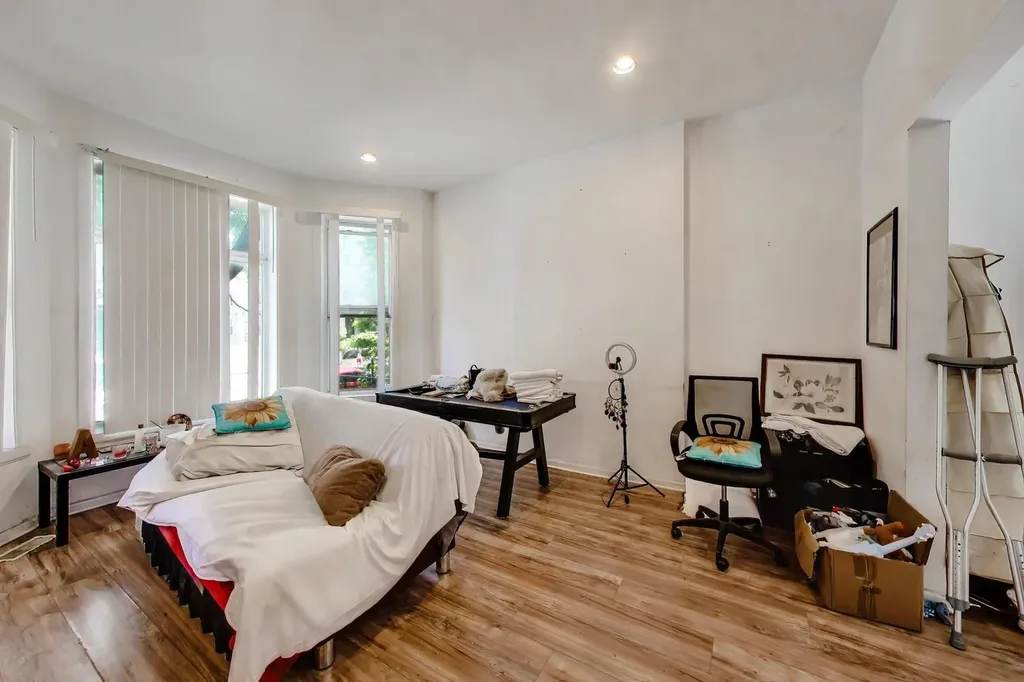1418 South Saint Louis Avenue Chicago IL 60623