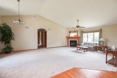 415 East Southmor Road Morris IL 60450