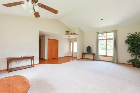 415 East Southmor Road Morris IL 60450