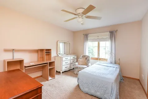 415 East Southmor Road Morris IL 60450