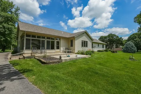 415 East Southmor Road Morris IL 60450
