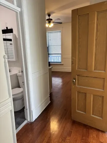 814 West Newport Avenue Chicago IL 60657