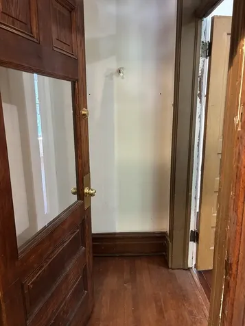 814 West Newport Avenue Chicago IL 60657