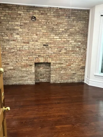 814 West Newport Avenue Chicago IL 60657