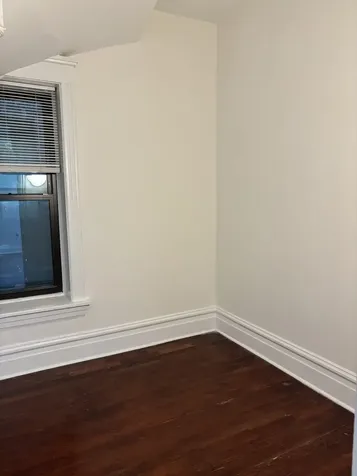 814 West Newport Avenue Chicago IL 60657