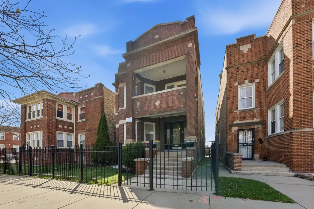 7546 South Sangamon Street Chicago IL 60620