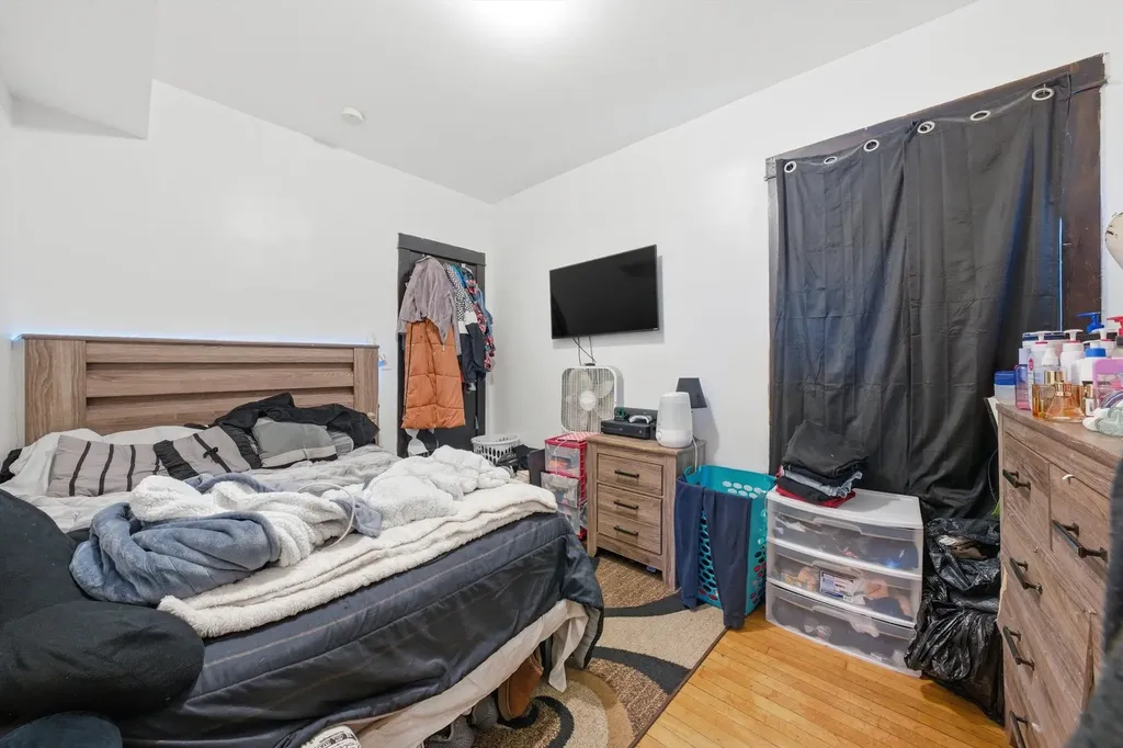 7546 South Sangamon Street Chicago IL 60620