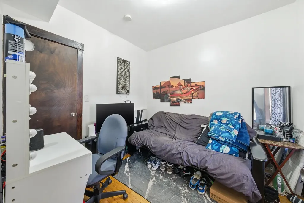 7546 South Sangamon Street Chicago IL 60620