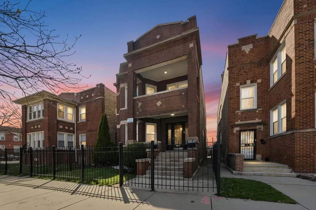 7546 South Sangamon Street Chicago IL 60620