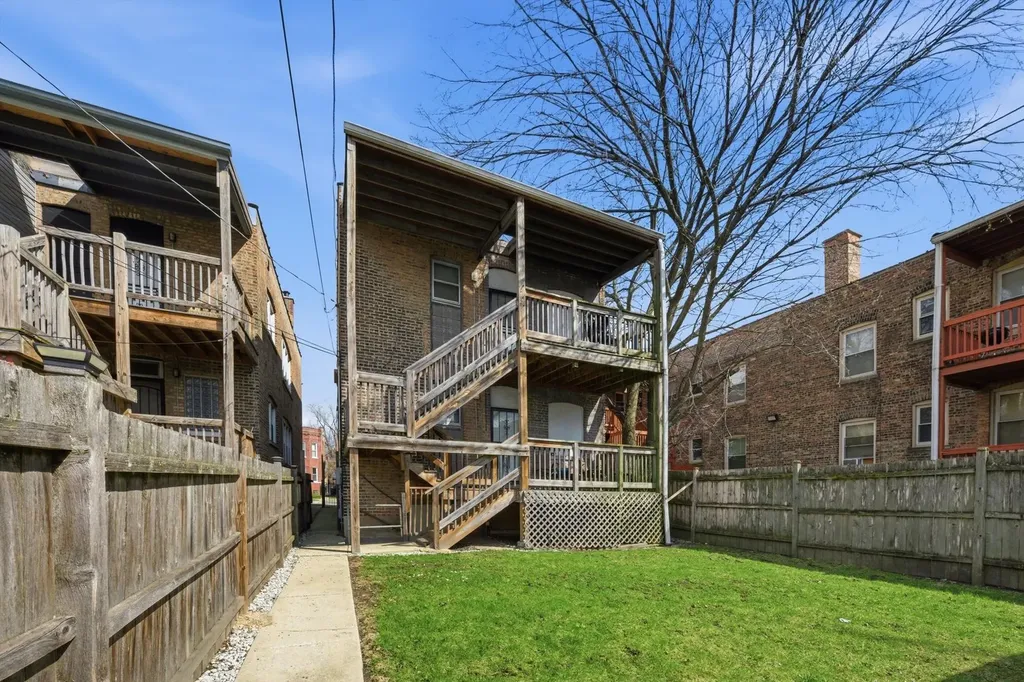 7546 South Sangamon Street Chicago IL 60620