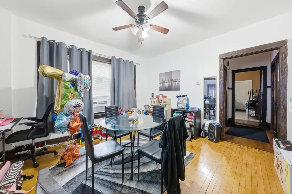 7546 South Sangamon Street Chicago IL 60620