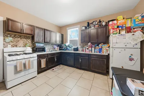 7546 South Sangamon Street Chicago IL 60620