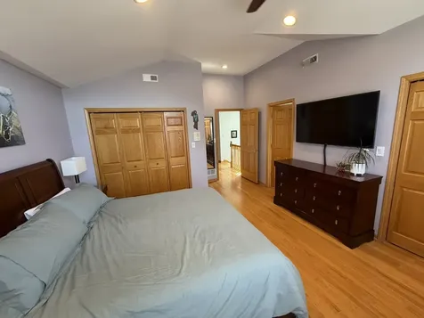 7533 West Carmen Avenue Harwood Heights IL 60706