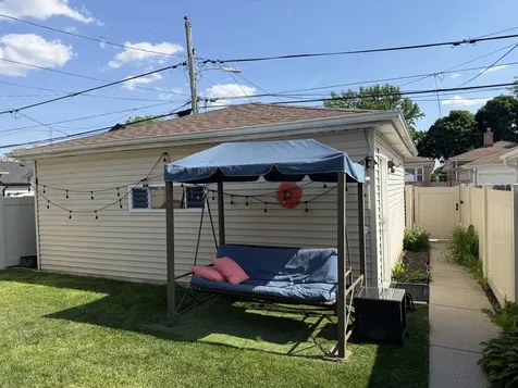 7533 West Carmen Avenue Harwood Heights IL 60706
