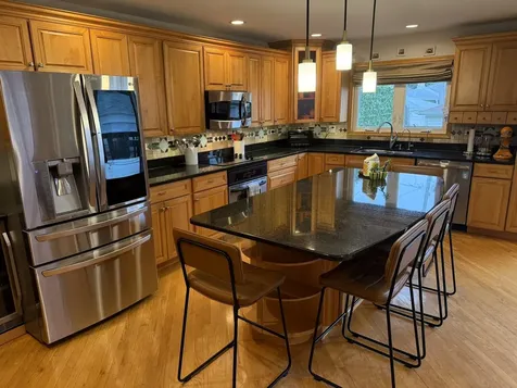 7533 West Carmen Avenue Harwood Heights IL 60706