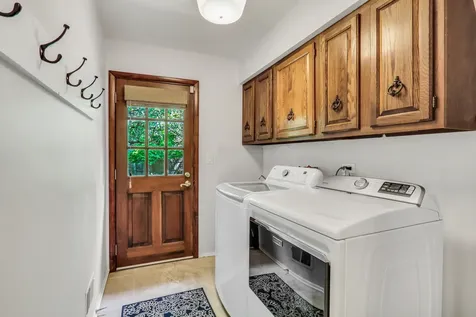 710 Fairlawn Avenue Libertyville IL 60048