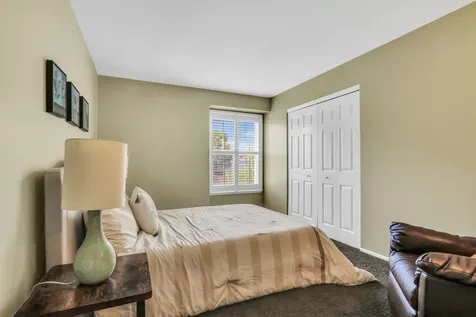 710 Fairlawn Avenue Libertyville IL 60048