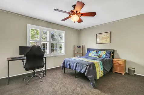 710 Fairlawn Avenue Libertyville IL 60048