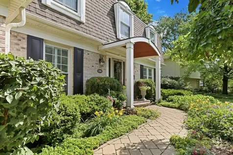 710 Fairlawn Avenue Libertyville IL 60048