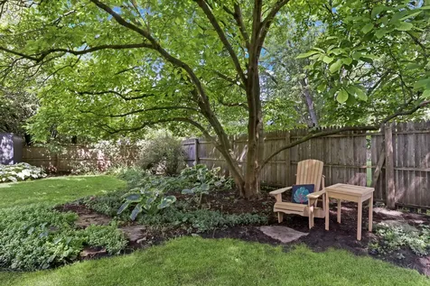 710 Fairlawn Avenue Libertyville IL 60048