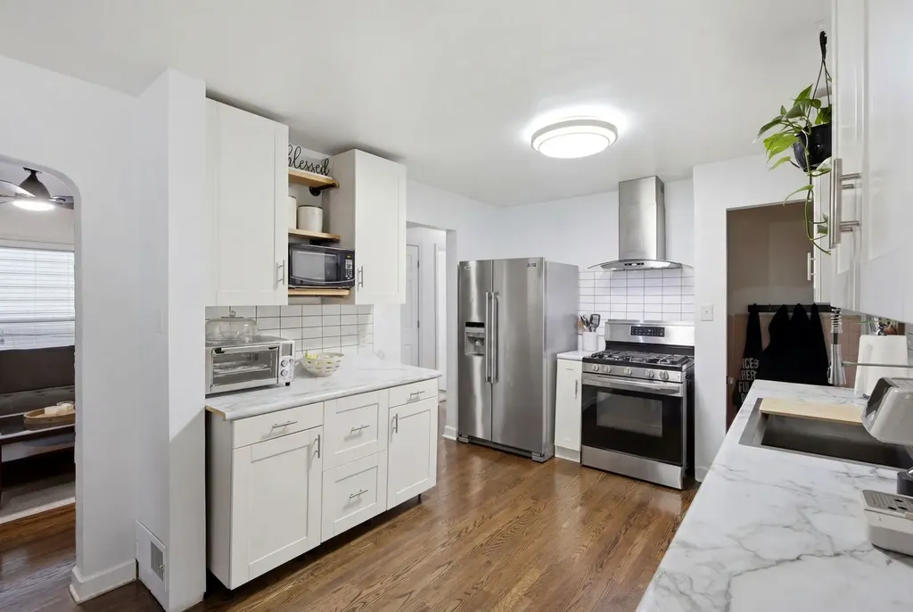 3914 North Pittsburgh Avenue Chicago IL 60634