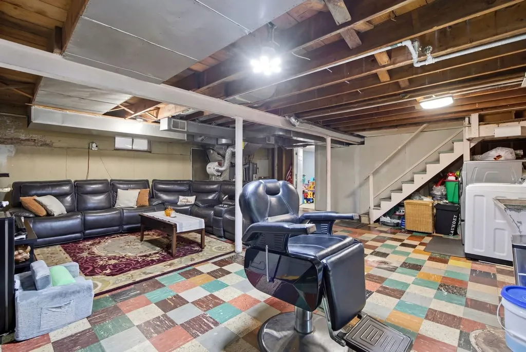3914 North Pittsburgh Avenue Chicago IL 60634